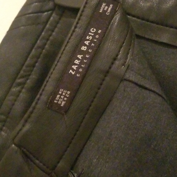 High-waisted Black Faux Leather Zara Skirt - Picture 4 of 4